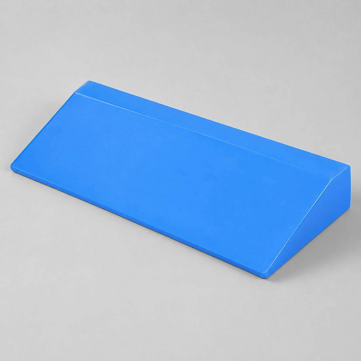 Lumbar support wedge angle